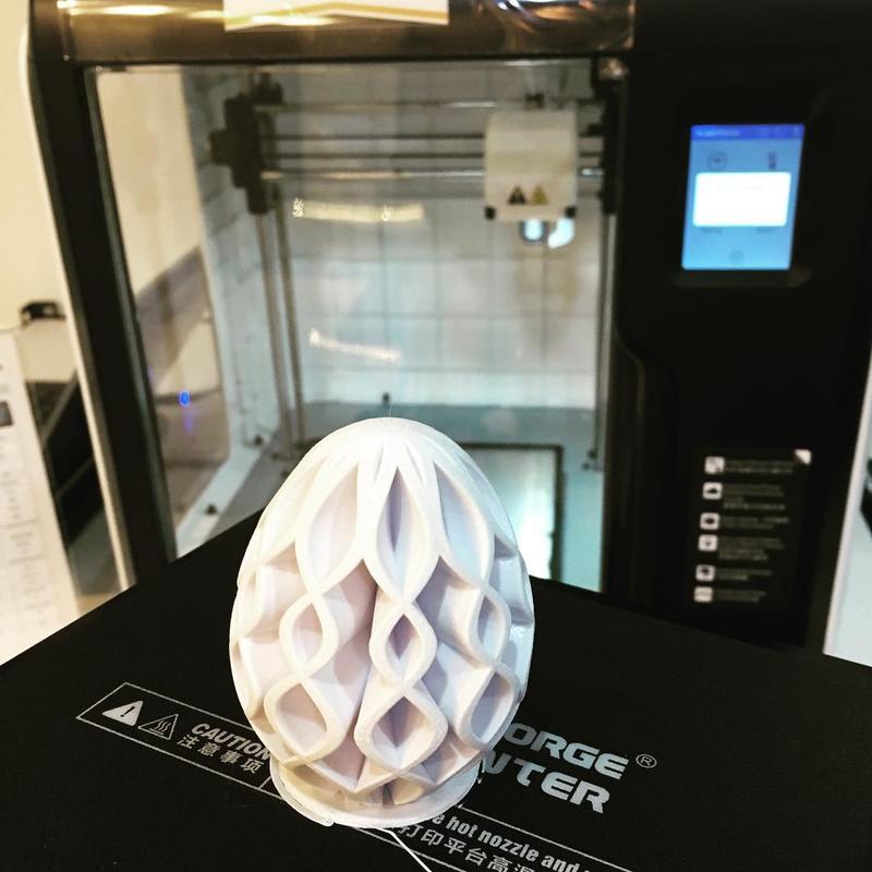 printed an intricate Easter Egg which came out smooth and good-looking