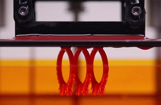 The FlashForge Hunter is a DLP 3D printer that can print layers at 25 microns.The printer adopts a linear motion system which enables an accuracy of microns 