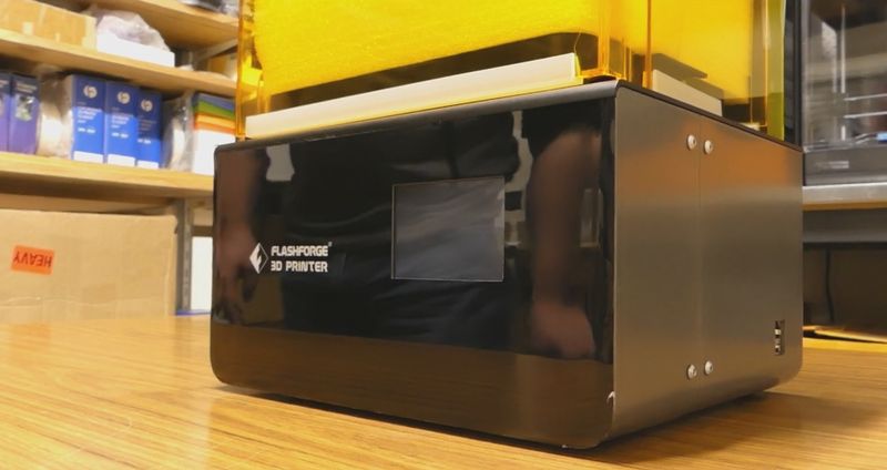 a printer controls on the Flashforge Foto 8.9s