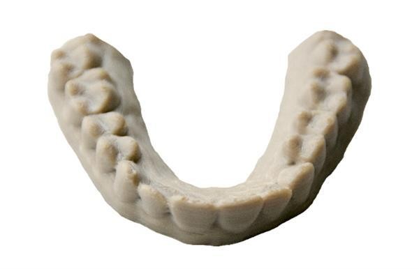 This PEEK-made dental arch has been realized with a Funmat HT too. Look how accurate and smooth it is.