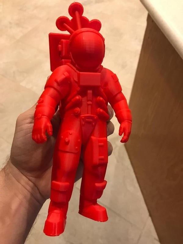 This PLA-made astronaut is really smooth and accurate. All details are clearly visible and precise.