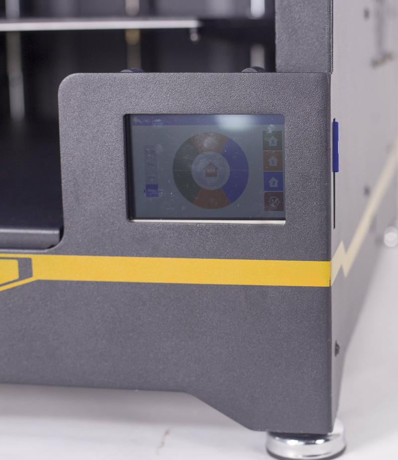 The smart and user-friendly touch screen allows operating the machine in the most comfortable way