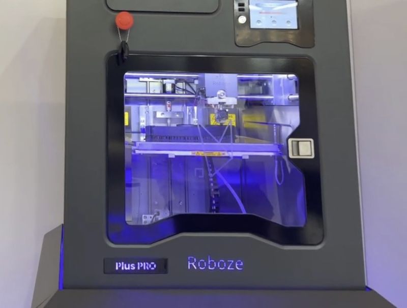 A spacious build volume of the Roboze Plus PRO 3D printer.