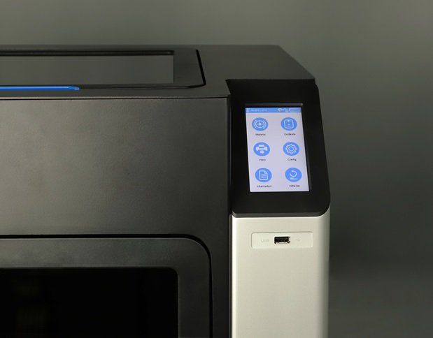 los controles de la impresora 3D Tiertime UP300D