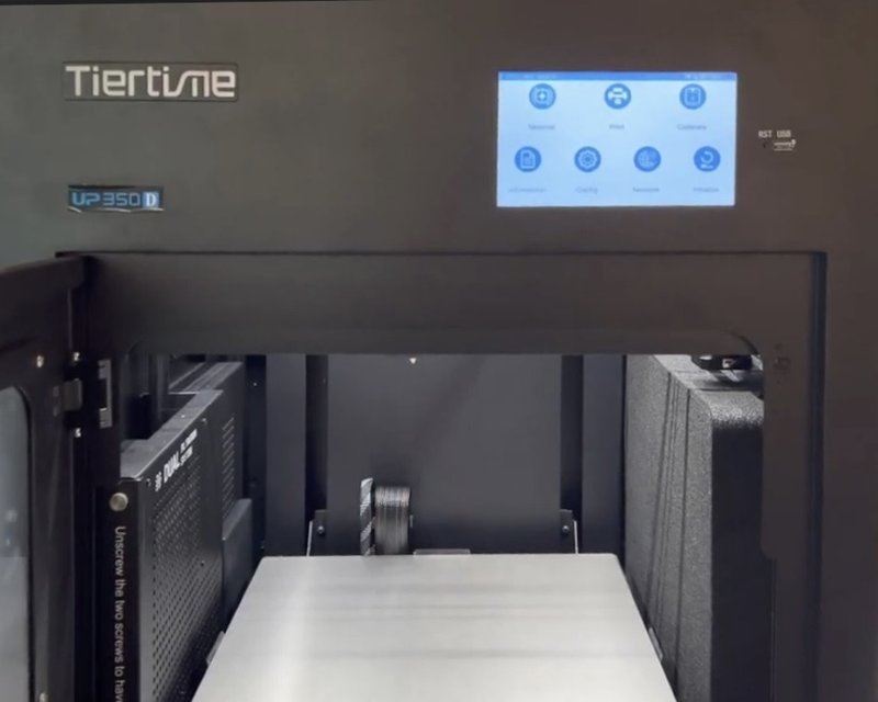 a printer controls on the Tiertime UP350D 3D Printer