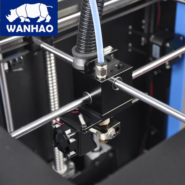 The print head runs on rods with linear bearings.