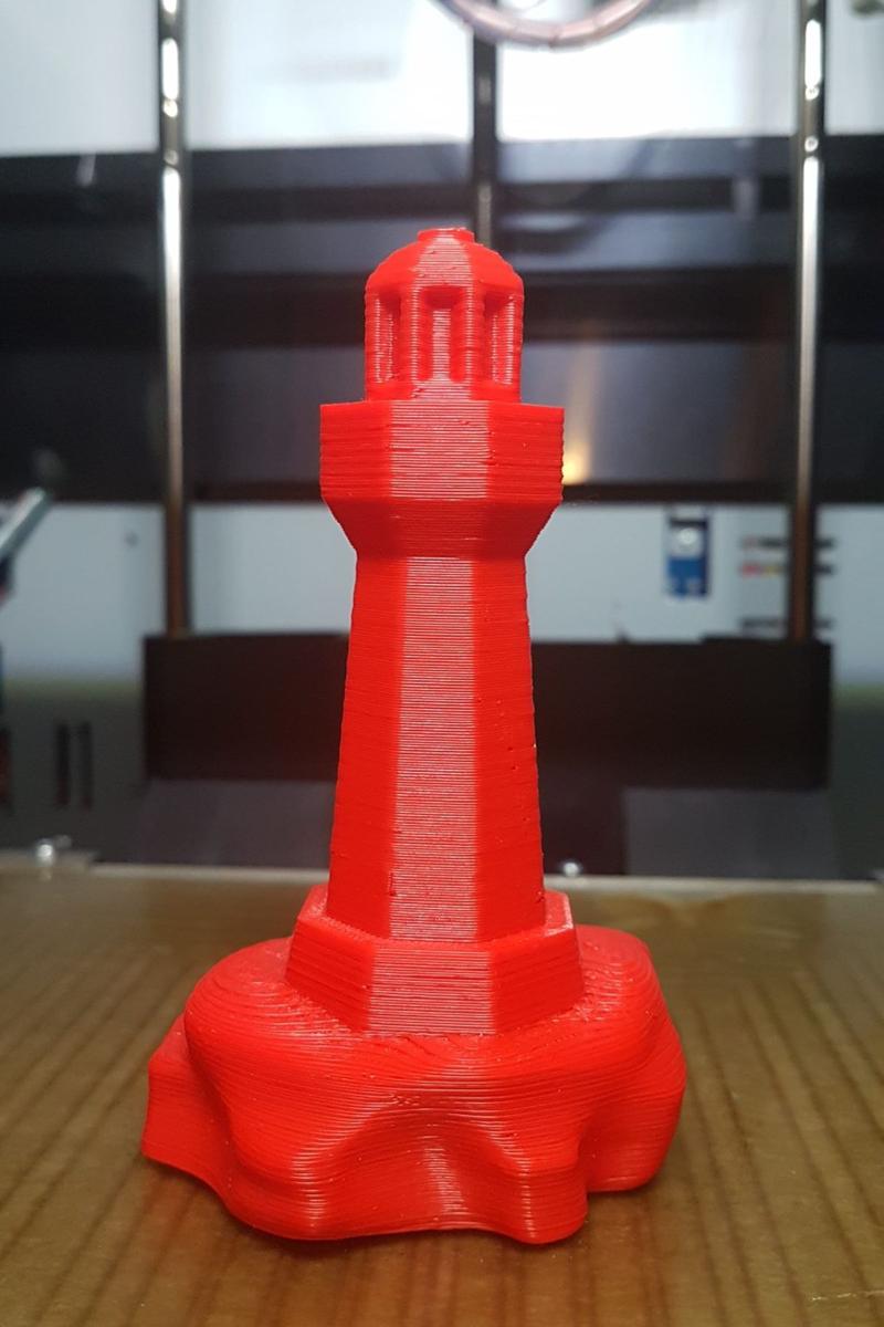 the red lighthouse printed on the da vinci 1.0 AIO 3d printing