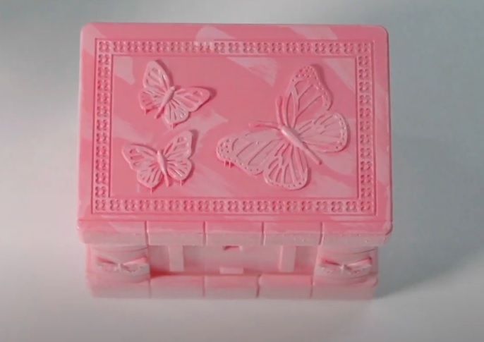 a pink model printed on the Zongheng3D SuperMaker SLA400