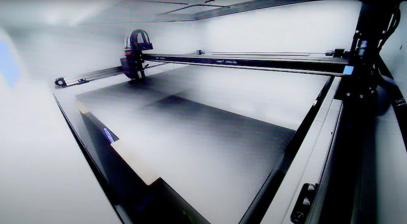 Creatbot D1000 Pro HS 3D printer, large build area, industrial design, enclosed chamber, horizontal rails, showcases cutting-edge 3D printing technology.