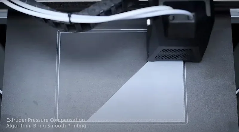 Flashforge Guider 3 Ultra printing a smooth, angled layer, demonstrating extruder pressure compensation technology for enhanced print quality.