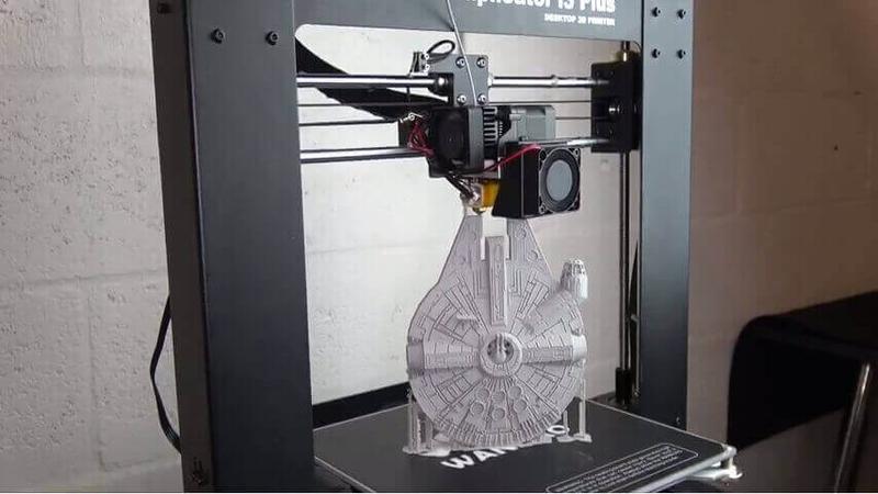 The infamous Millennium Falcon being printed on the Wanhao Duplicator i3 Plus